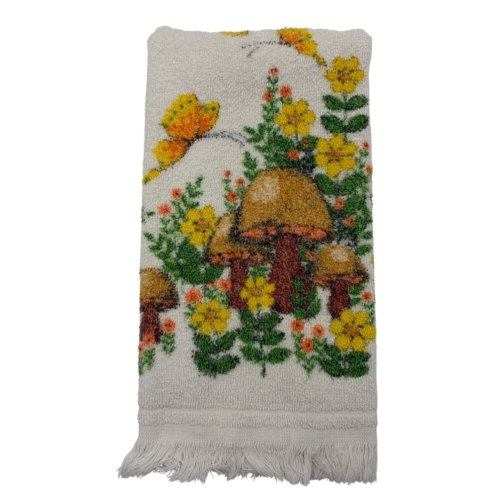 Vintage Sayco Mushroom Butterfly Fringed Hand Towel Retro 70s Cottagecore Cream